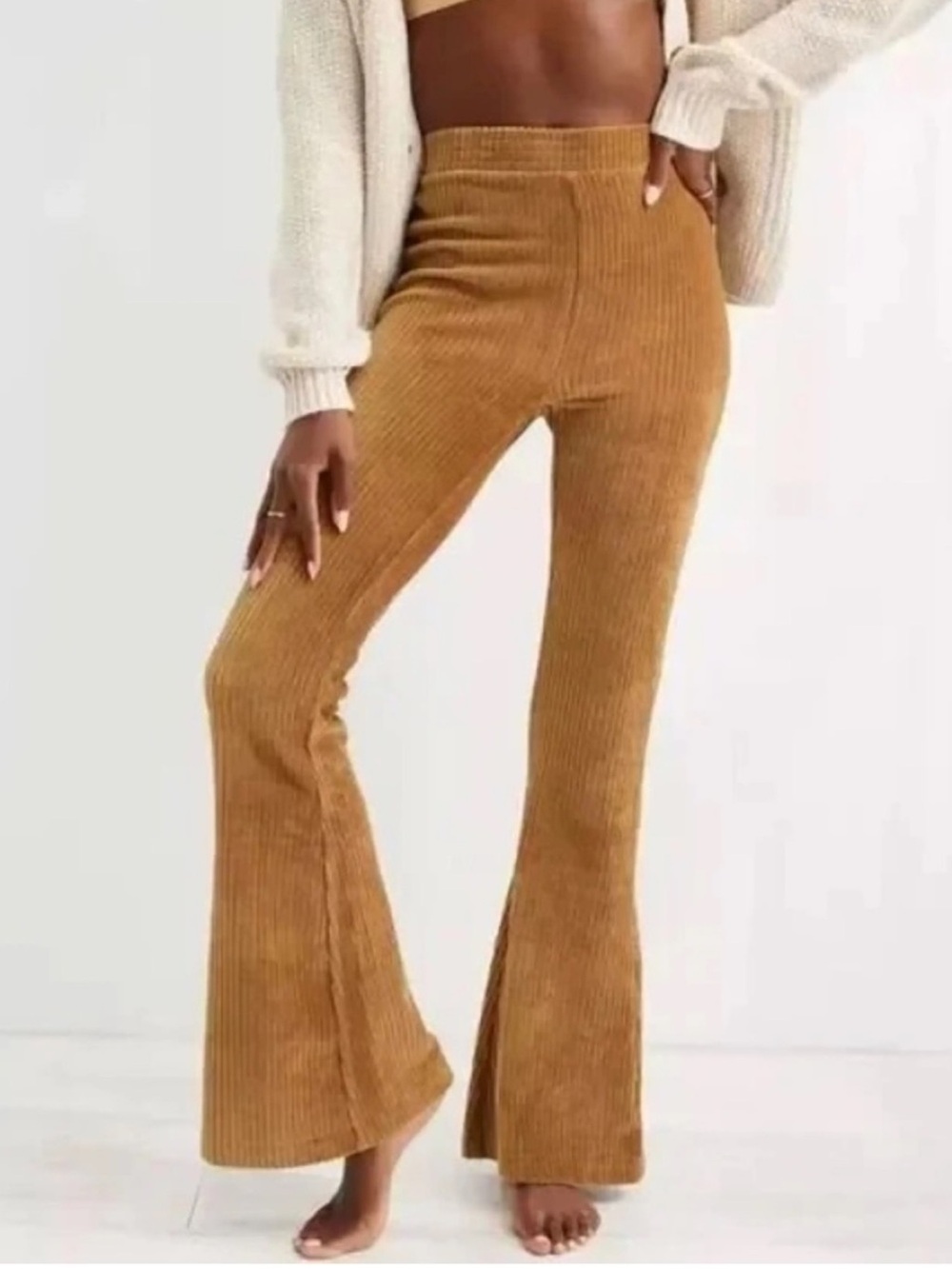 Aerie Groove-On Rib Velour Flare Pant in golden brown